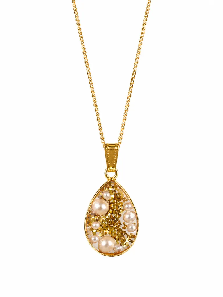 Resin Pearl Teardrop Pendant Necklace 4.webp